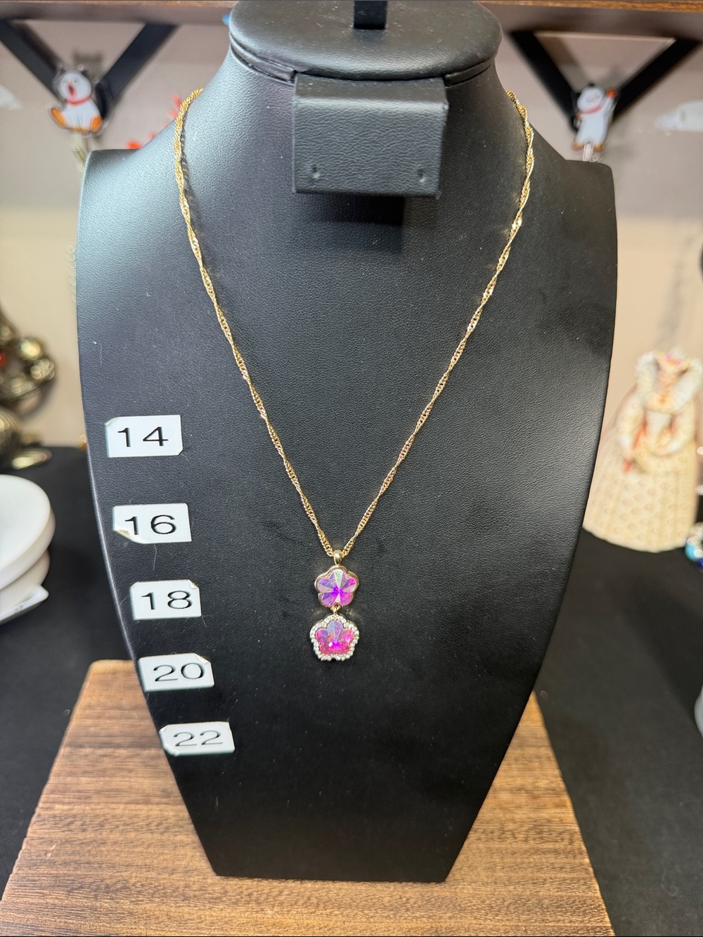 Monet Gold Tone Pink Flower Pendant Necklace M2